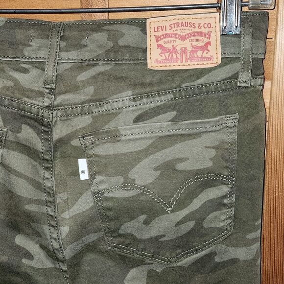Levi Straus Green Camo 711 Skinny Ankle Pant Jean Denim Size 26 Cotton Polyester - Picture 4 of 10
